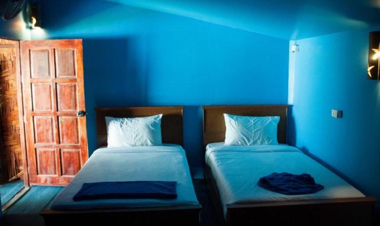 The Lazy Bar And Guesthouse Krabi town Exteriör bild